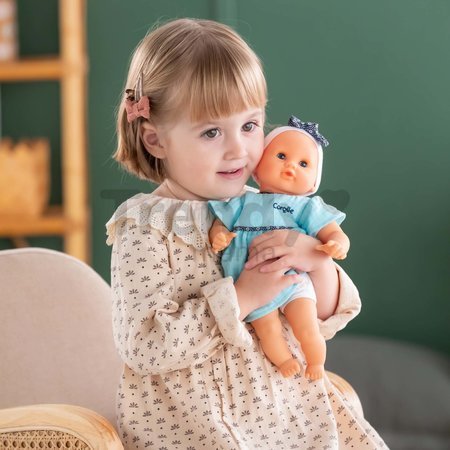 Bábika Bébé Calin Maud Corolle s modrými klipkajúcimi očami a fazuľkami 30 cm od 18 mes