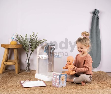 Kúpeľňa pre bábiky s funkčnou sprchou Shower Baby Nurse Smoby s odnímateľnou sprchovou hlavicou županom a náučnou brožúrkou